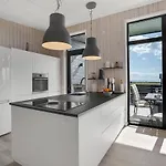 5 Bedroom Amazing In *