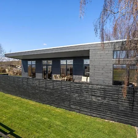 5 Bedroom Amazing Home In Haderslev بيت للعطل *
